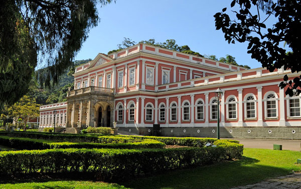 Passagens de ônibus de Teresópolis para Petrópolis